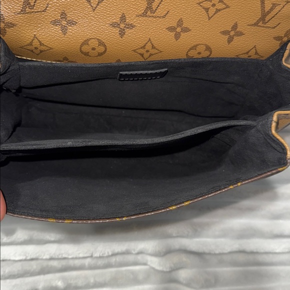 Louis Vuitton Pochette Métis Reverse Monogram - Picture 16 of 16